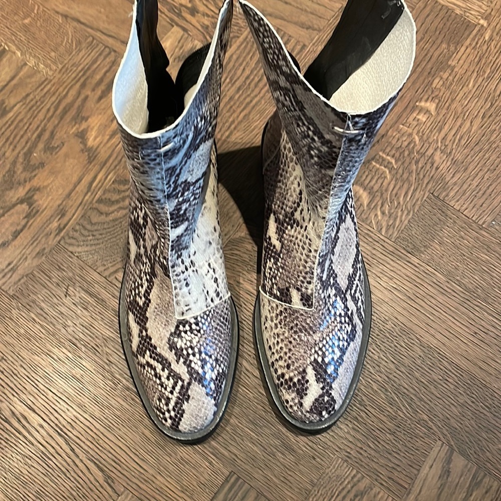 Size 8 leather snake print ankle boots.  Spring weight